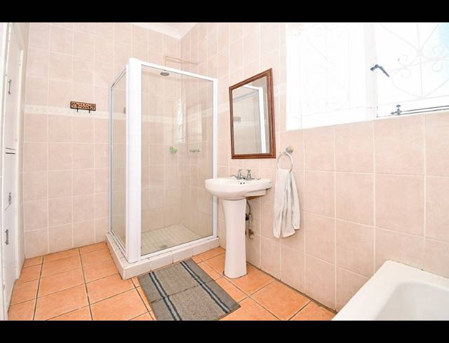 3 BEDROOM HOUSE TO LET IN SYDENHAM